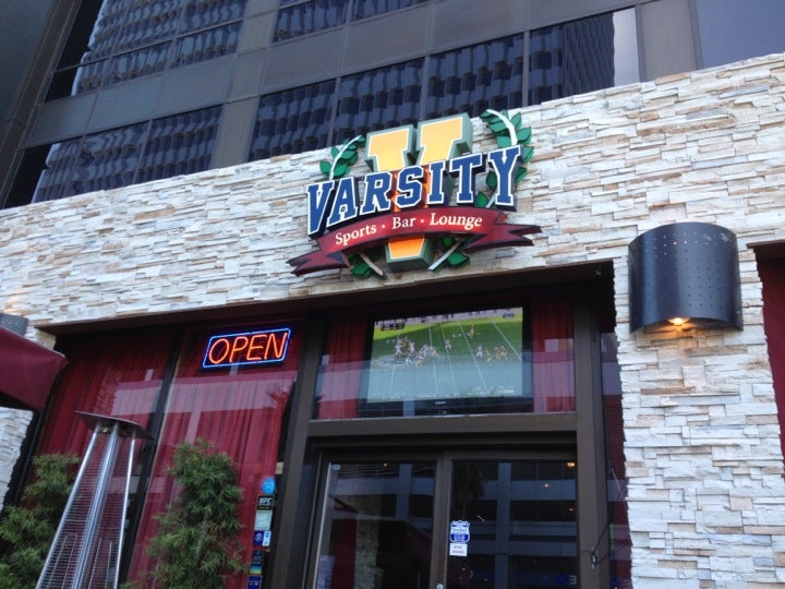The Varsity Sports Bar & Lounge, 6311 Wilshire Blvd, Los Angeles, CA