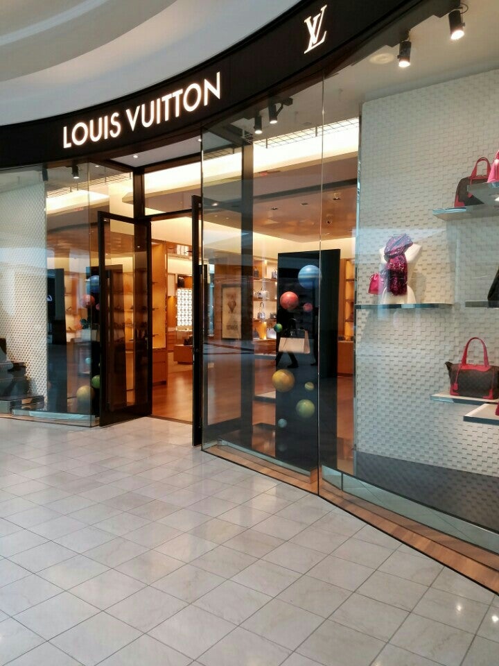 Louis Vuitton - Boutique in King of Prussia
