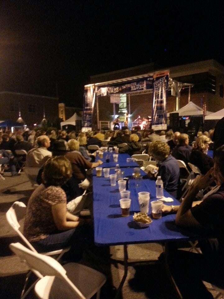 Brighton's Smokin' Jazz and Barbecue Blues Festival, W Main St