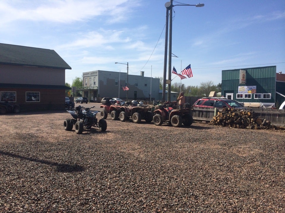 The Longbranch Smokehouse & Grille, 301 W 5th Ave, Minong, WI, Bars