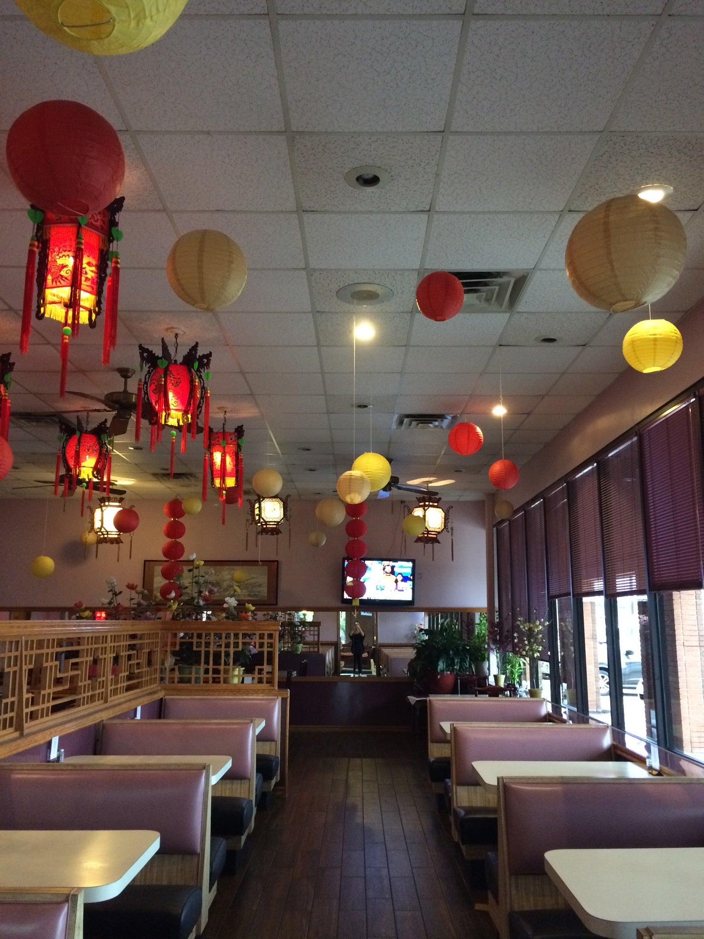 Wong's Palace Chinese Restaurant, 2201 S W S Young Dr, Suite 108A, Killeen, TX, Eating places