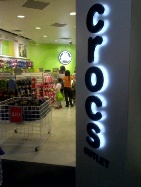 crocs sugarloaf