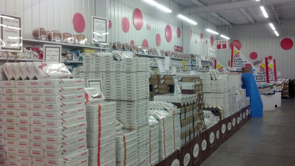 Russell Stover Chocolates, 950 Industrial Dr, Wildwood, FL, Eating