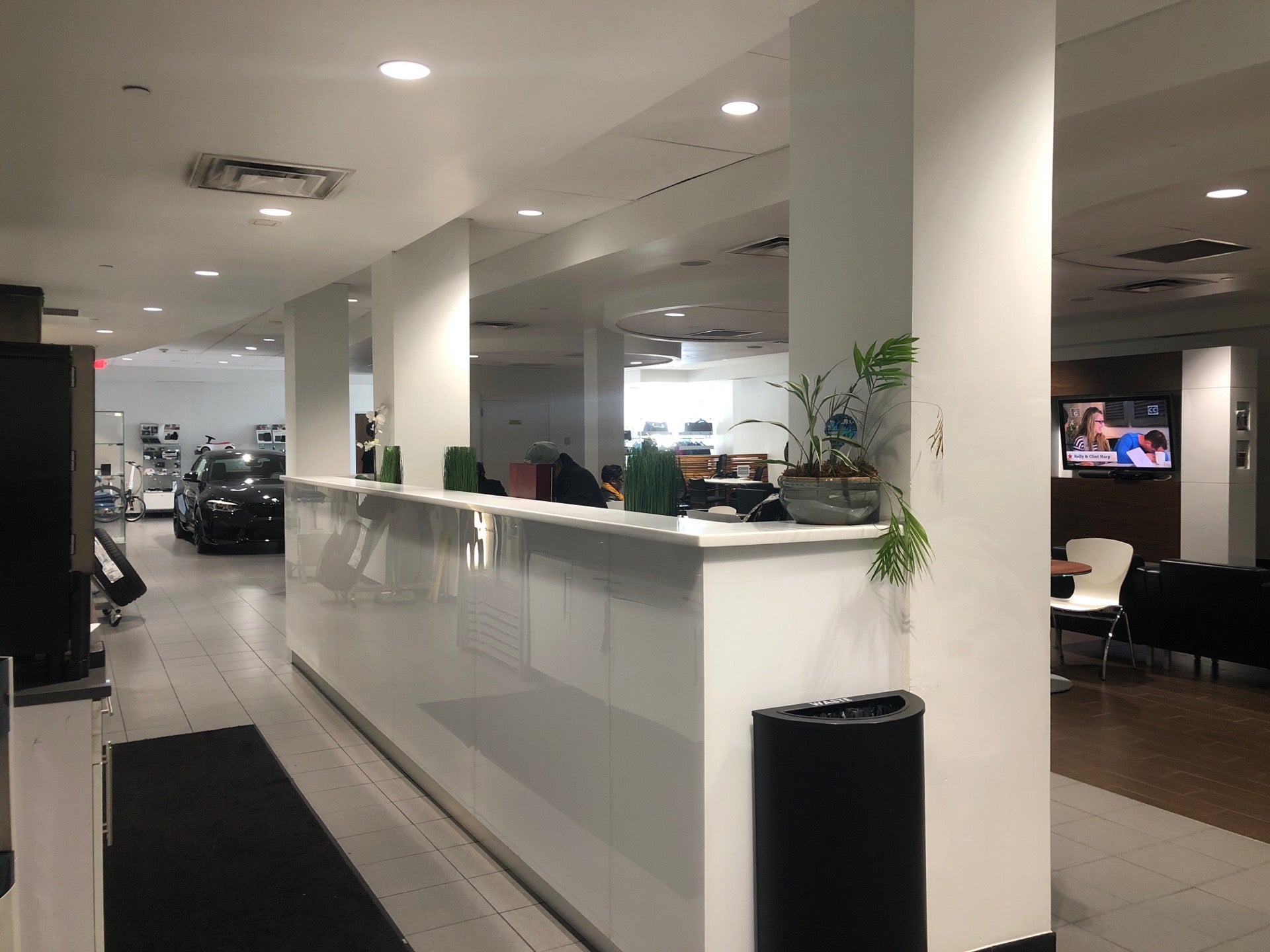 BMW of Freeport Mini of Freeport, 100 Cleveland Ave, Freeport, NY, Auto