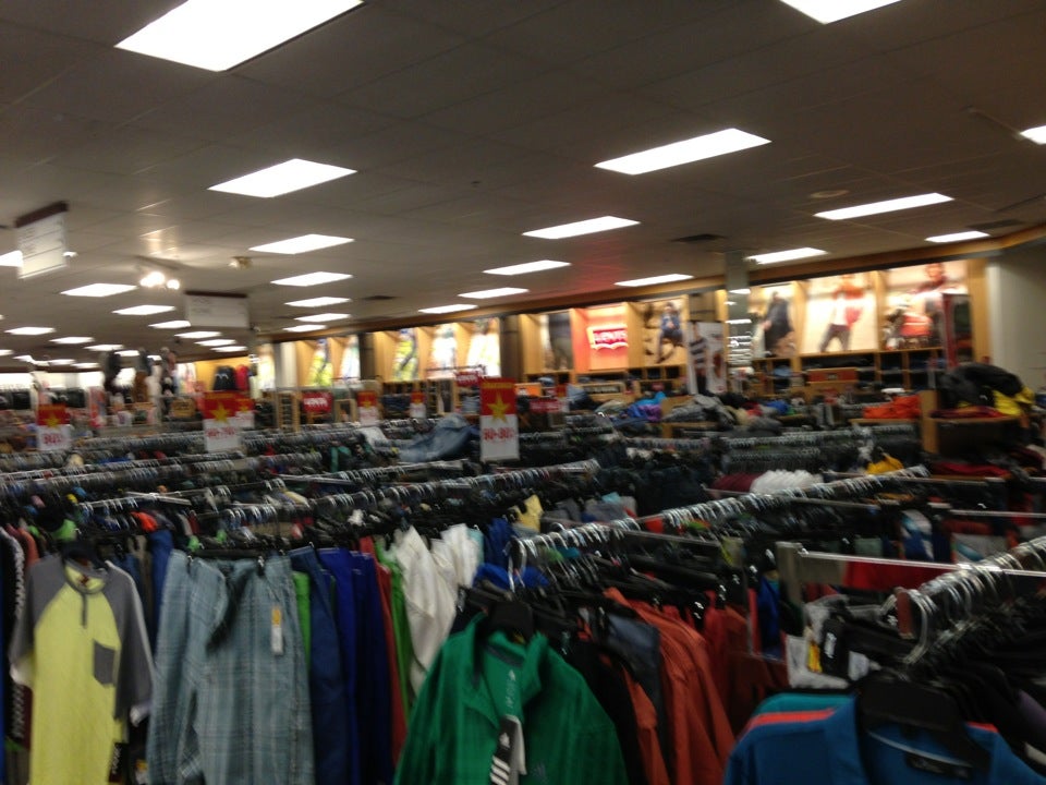 Kohl's, 18800 E 39th St S, Independence, MO, Clothing Retail - MapQuest