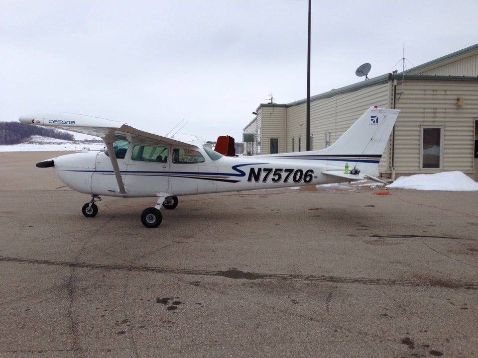 Middleton Municipal Morey Field (C29), 8300 Airport Rd, Middleton, WI