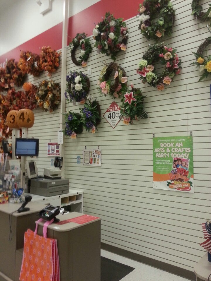 Michaels, 7240 US Highway 19 N, Pinellas Park, FL, Arts & Crafts