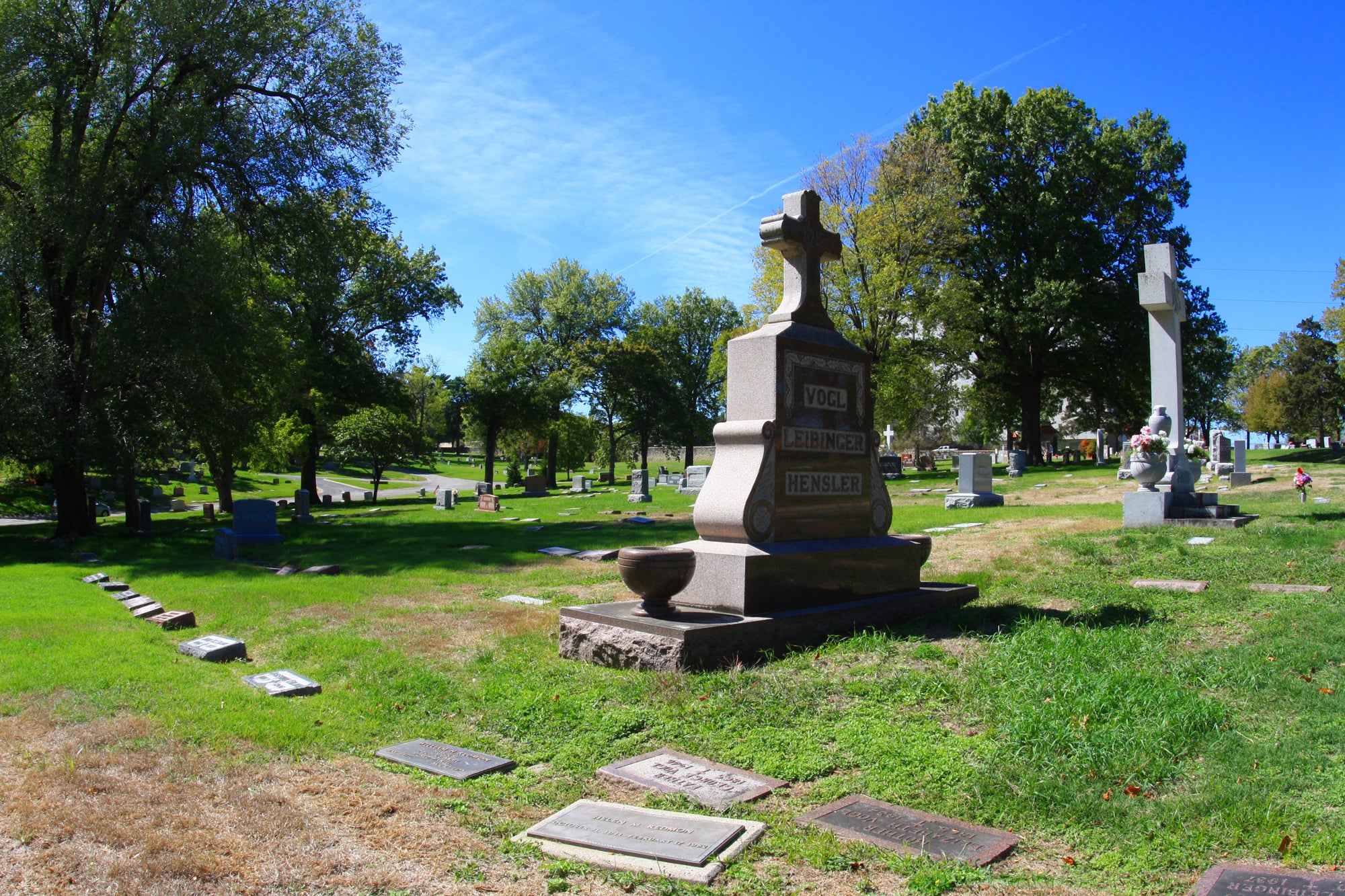 Forest Hill & Calvary Cemetery, 6901 Troost Ave, Kansas City, MO,  Mausoleums - MapQuest