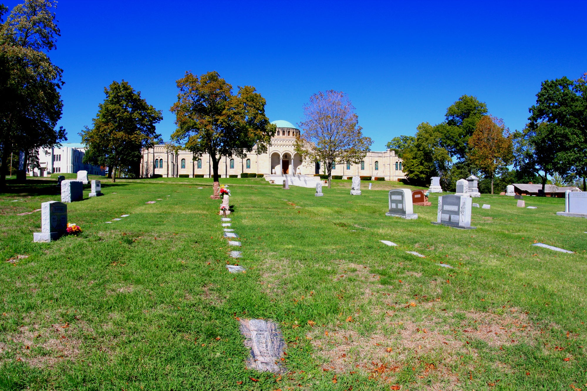 Forest Hill & Calvary Cemetery, 6901 Troost Ave, Kansas City, MO,  Mausoleums - MapQuest