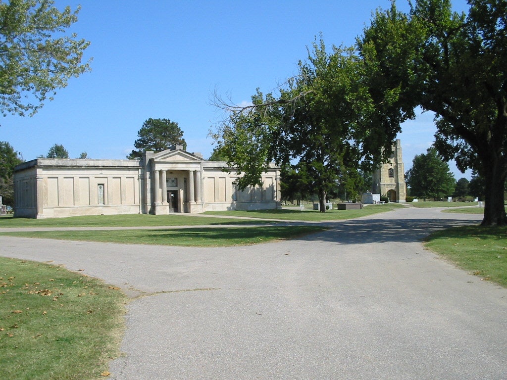 White Chapel Memorial Gardens & Mausoleum, 1824 N Oliver Ave, Wichita