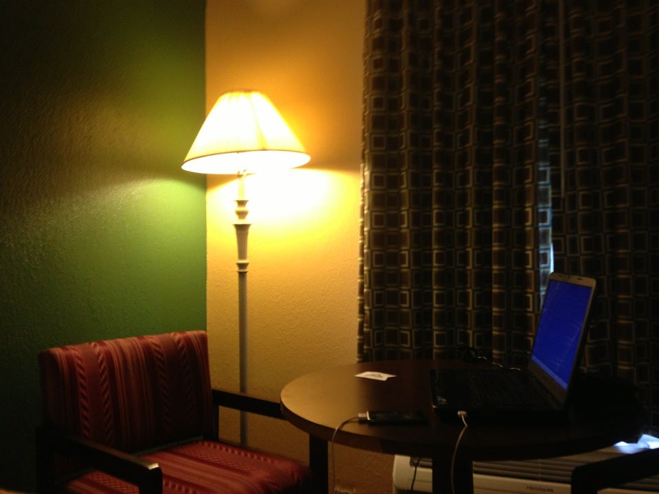red-roof-inn-suites-duncan-1386-e-main-st-duncan-sc-mapquest