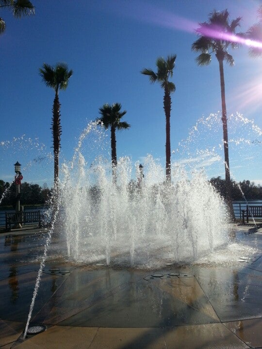 Downtown Celebration Fountain, Celebration, FL, Fountains Garden ...