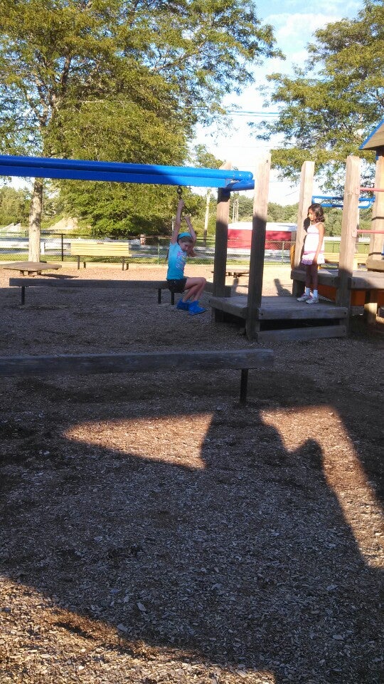 Livingston Street Park, 336 Livingston St, 424, Tewksbury, MA