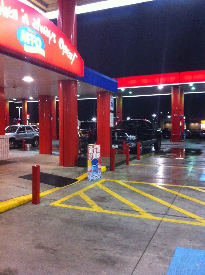 Sheetz, 1901 Earl L Core Rd, WV, Electric Charging Station