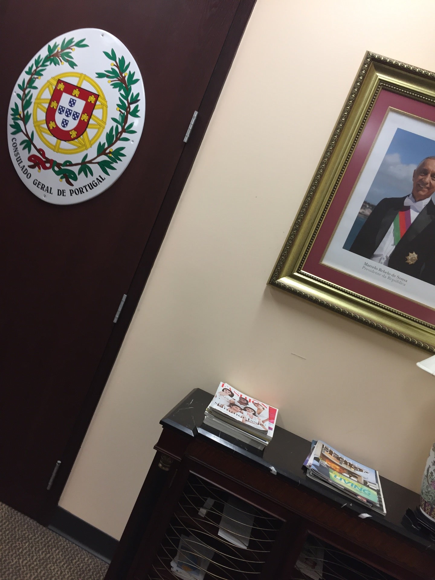 Consulate General of Portugal in Vancouver (By appointment only)