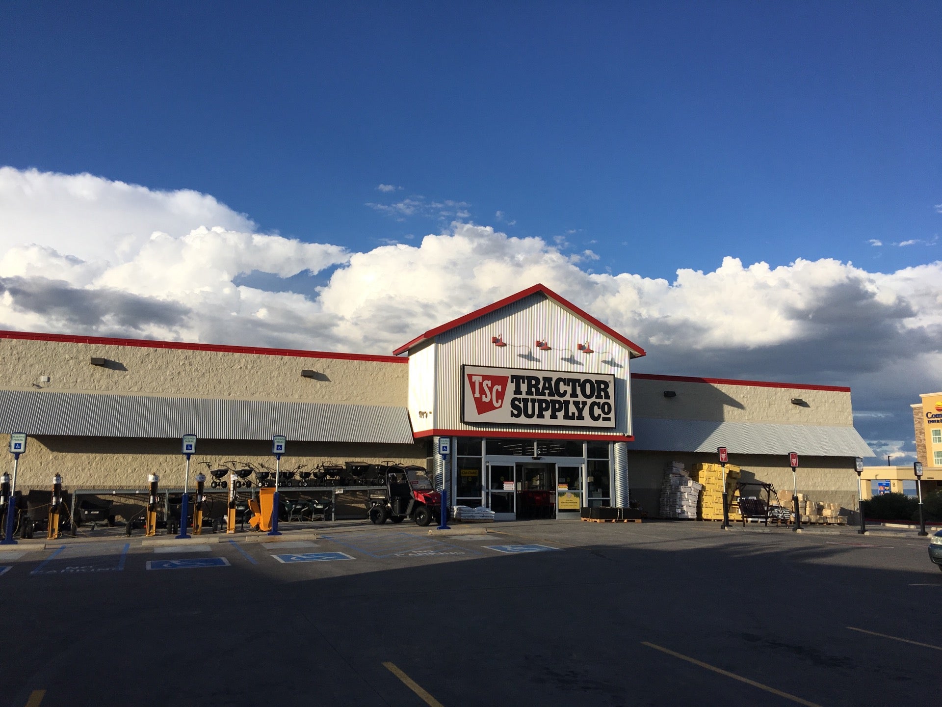 Tractor Supply Company, 5 Marietta Ct, Edgewood, NM, Pet Supplies ...