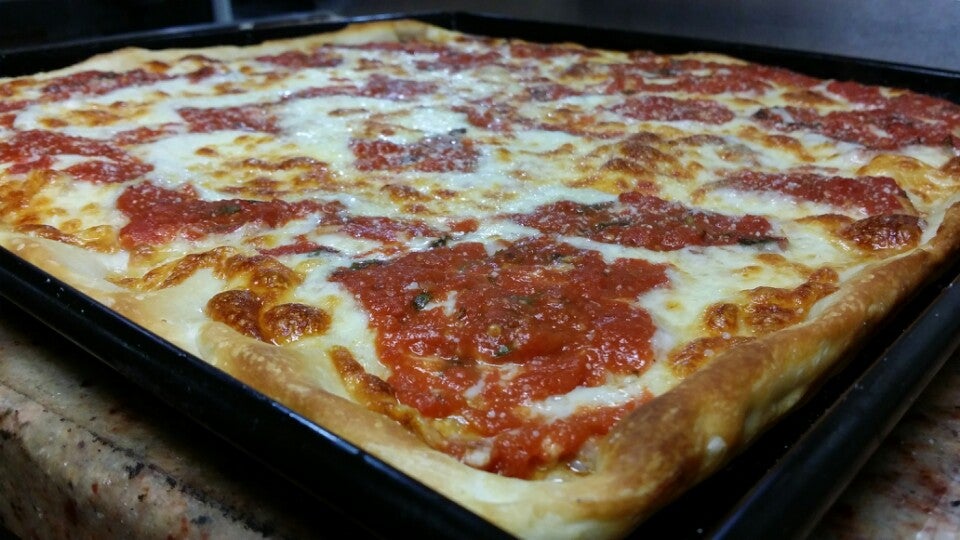 Lefty's Restaurant and Pizzeria, 391 Crooks Ave, Paterson, NJ, Pizza