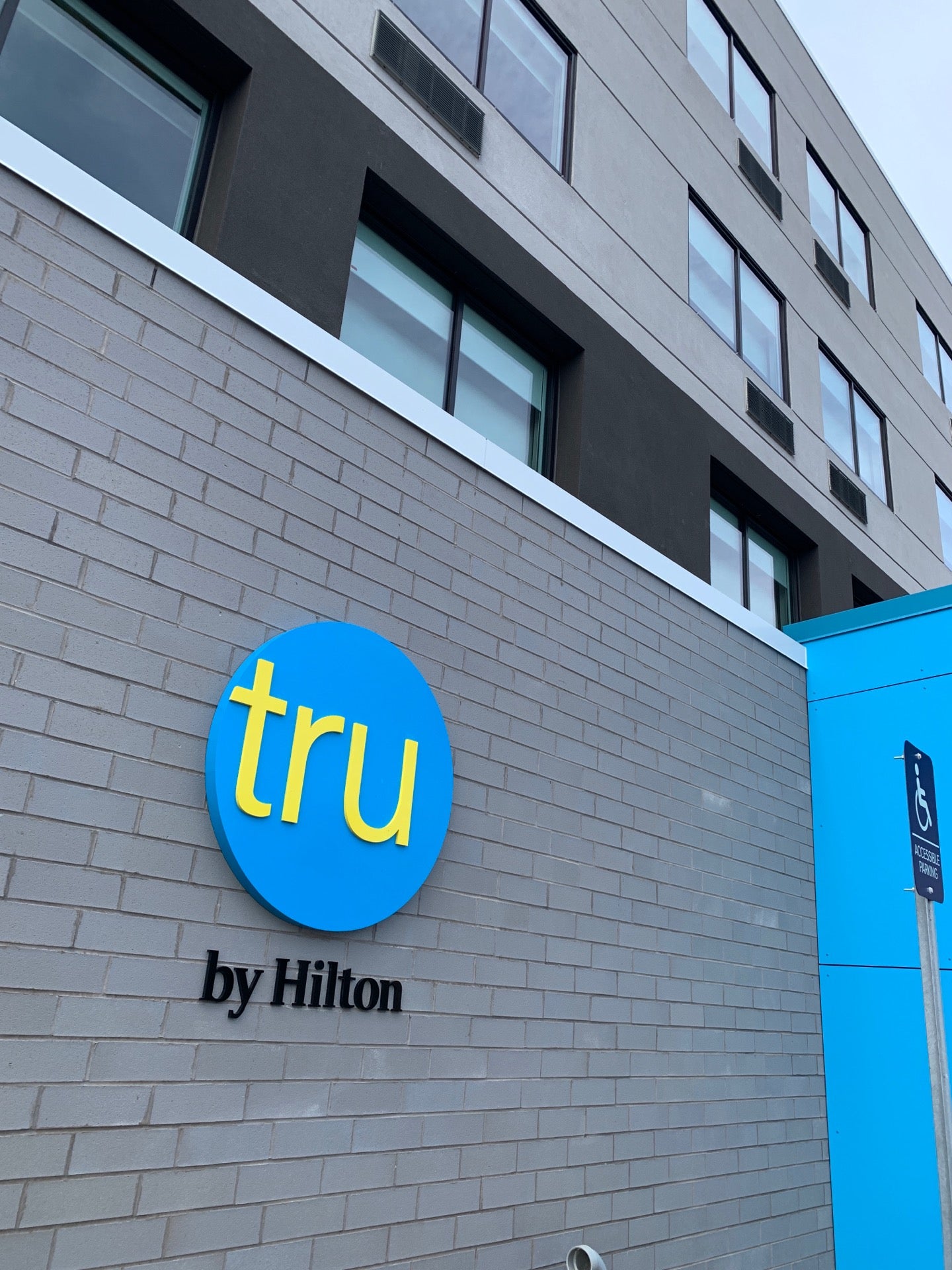 Tru By Hilton Cleveland Midtown, 6955 Euclid Avenue, Cleveland, OH ...