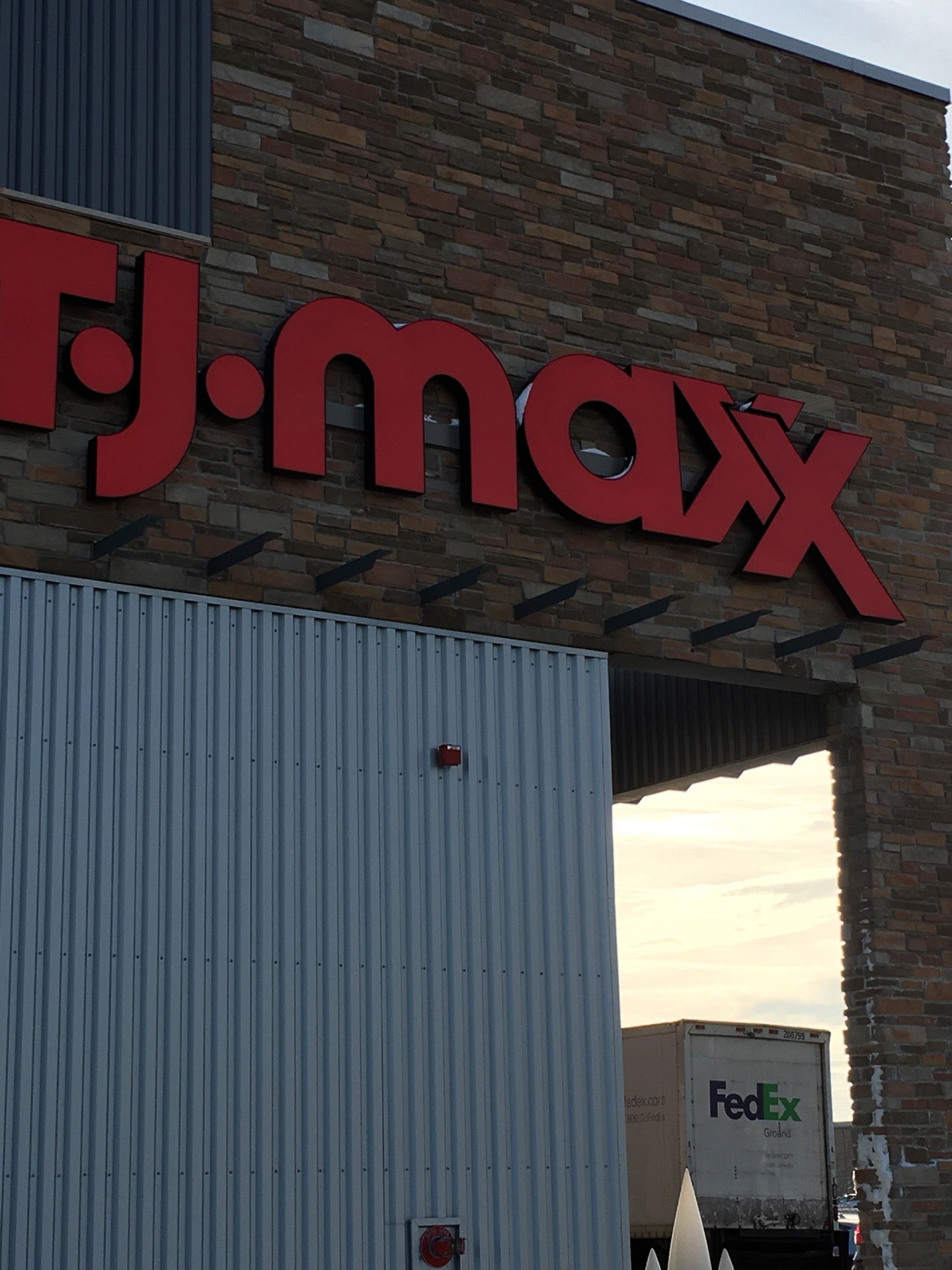 T.J. Maxx, 161 W. Wisconsin Ave., The Shoppes of Grand Avenue, Milwaukee,  WI, Department Stores - MapQuest