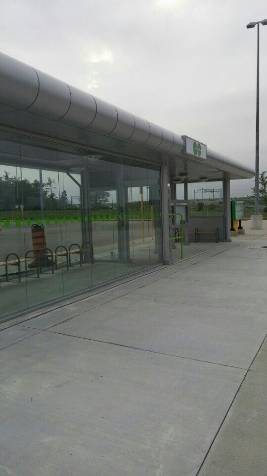 Hwy 407Trafalgar GO Transit Carpool Lot, 4180 Trafalgar Rd, Oakville