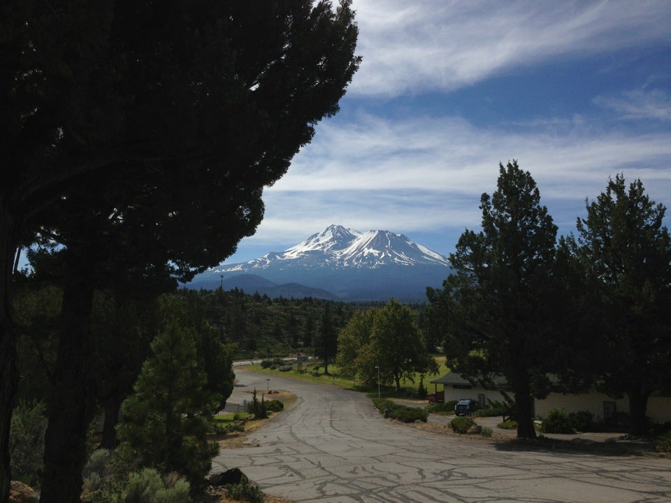 Scottish Links Golf Course, 5925 Country Club Dr, Weed, CA, Golf