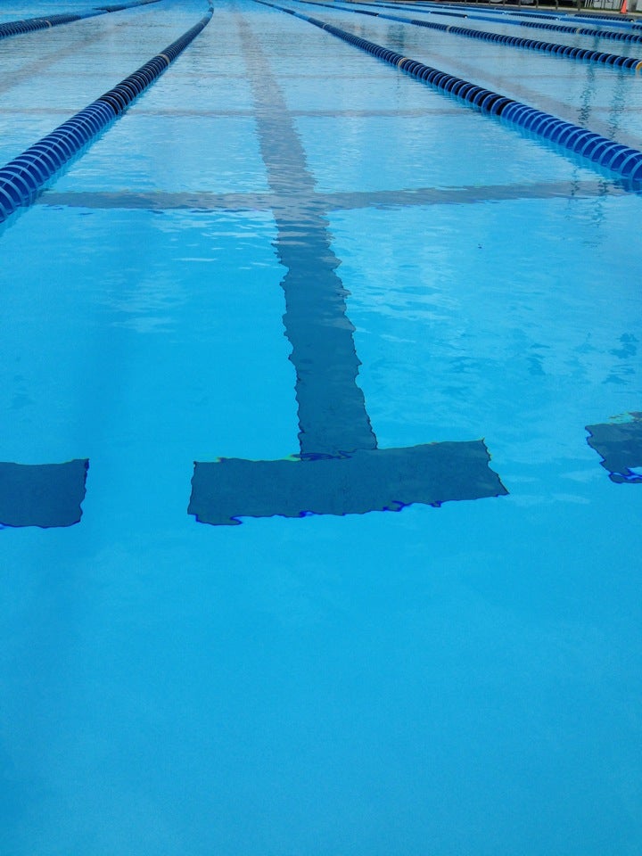 Naples YMCA Norris Aquatic Center, 13275 Livingston Rd, Naples, FL