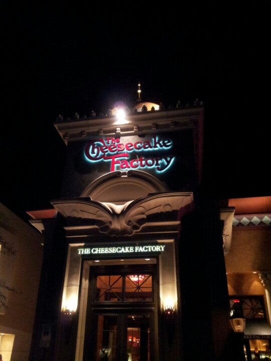 The Cheesecake Factory, 15230 N Scottsdale Rd, Phoenix, Arizona