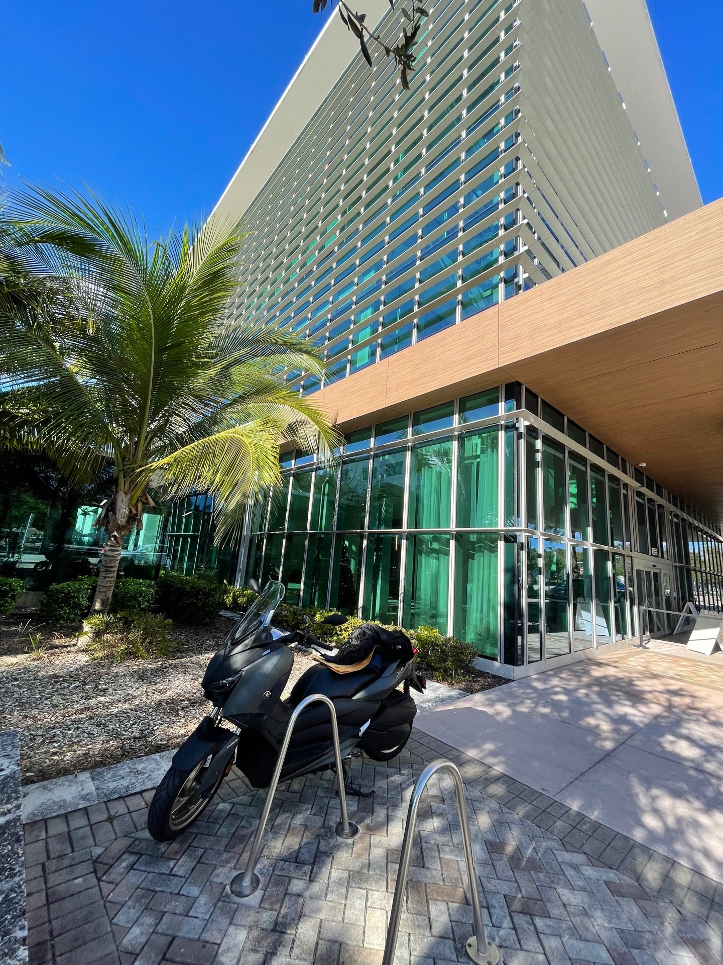 The Lennar Foundation Medical Center, 5555 Ponce De Leon Blvd, Coral