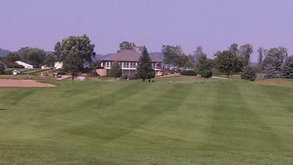Trempealeau Mountain Golf Club, W24411 Fairway Dr, Trempealeau, Town of