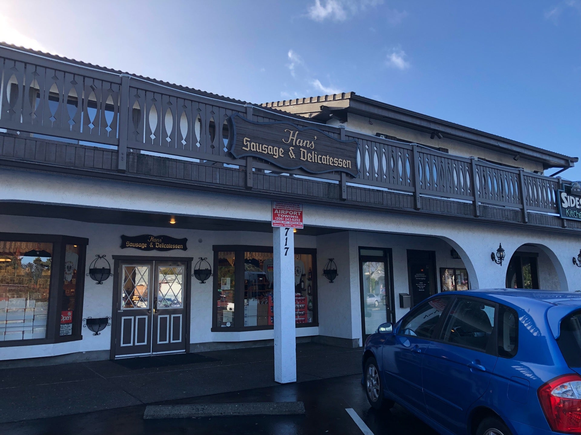 Hans' Sausage and Delicatessen, 717 SW 148th St, Burien, Washington