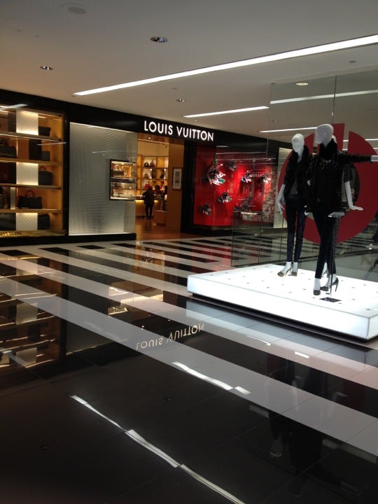 Louis Vuitton McLean Tysons Corner Bloomingdale's, 8100 Tysons Corner  Center, 2nd floor, 2nd floor, McLean, VA, Clothing Retail - MapQuest