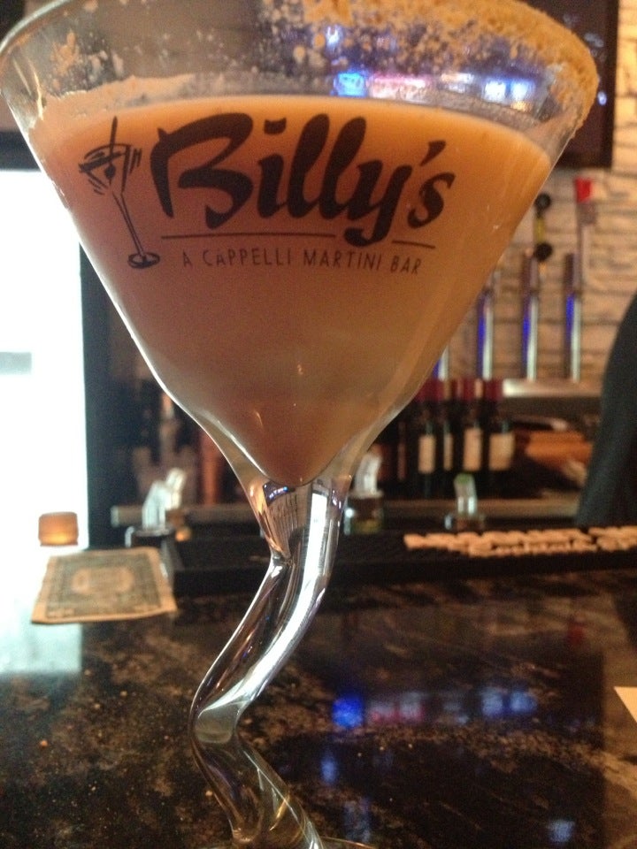 Billy's A Cappelli Martini Bar, 7338 Industrial Park Blvd, Mentor, OH