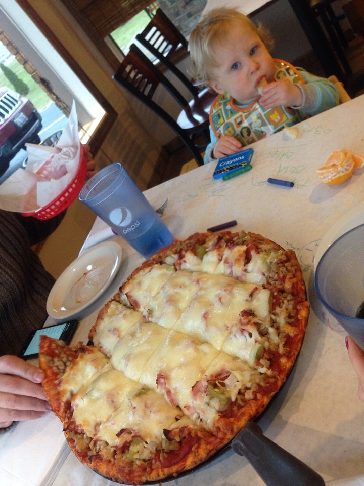 J & J Pizza Shack, 11920 W State Road 10, Demotte, IN, Restaurants