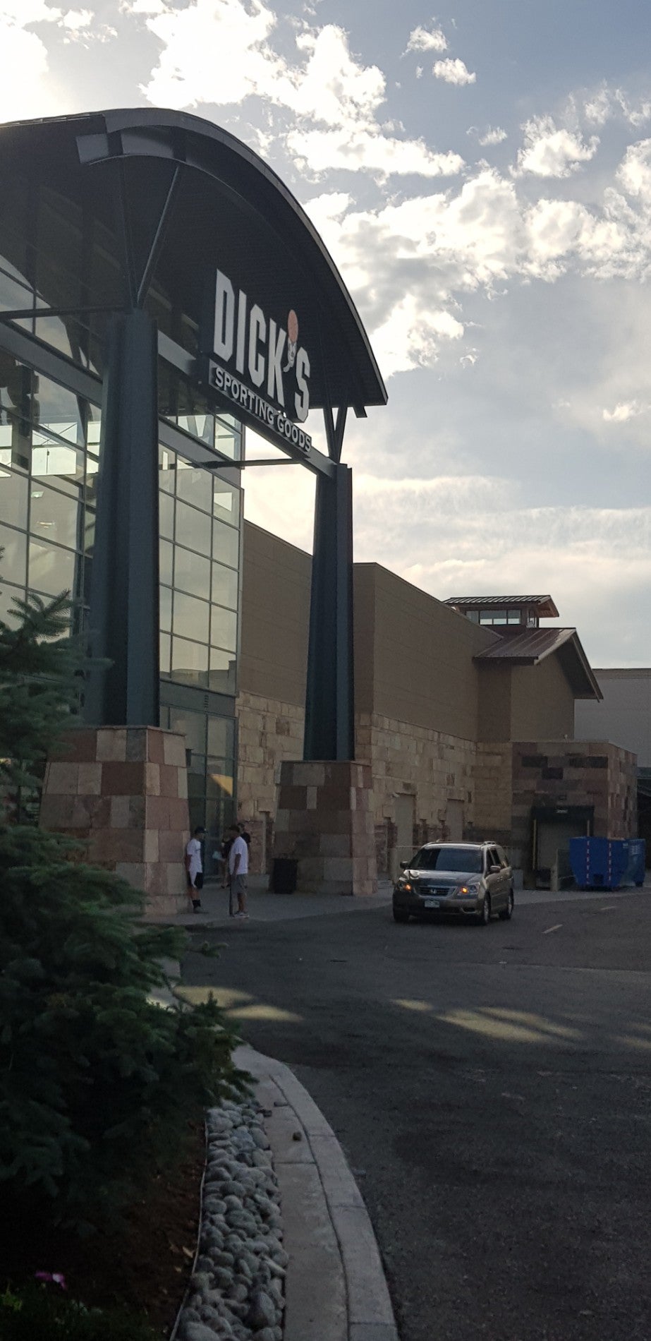 Park Meadows Mall – Colorado Traveling Ducks