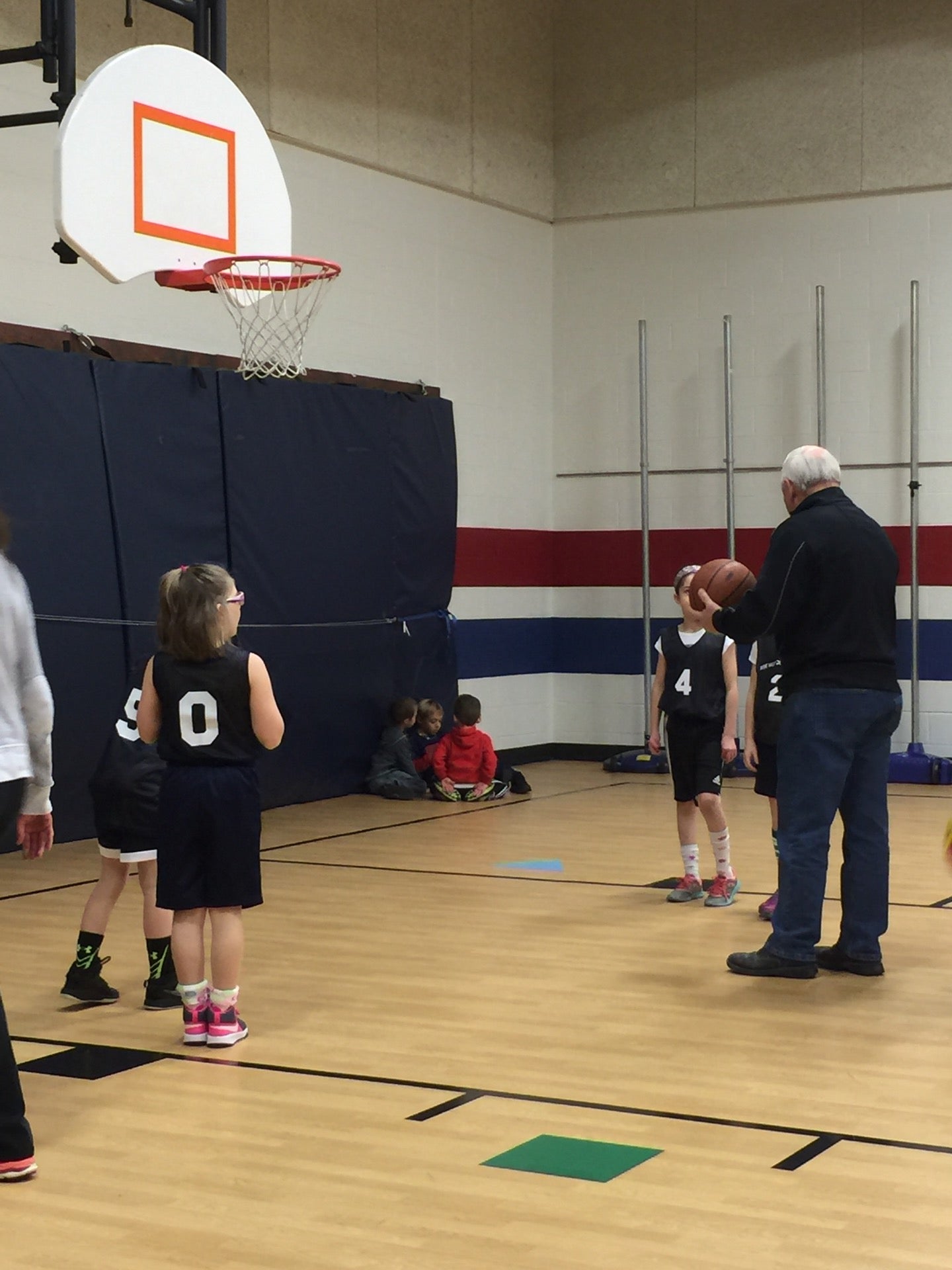 Oxford Middle School, 12500 Switzer Rd, Overland Park, KS, Elementary