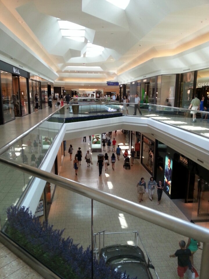 The Mall at Short Hills in New Jersey Editorial Image - Image of commerce,  indoor: 59220390