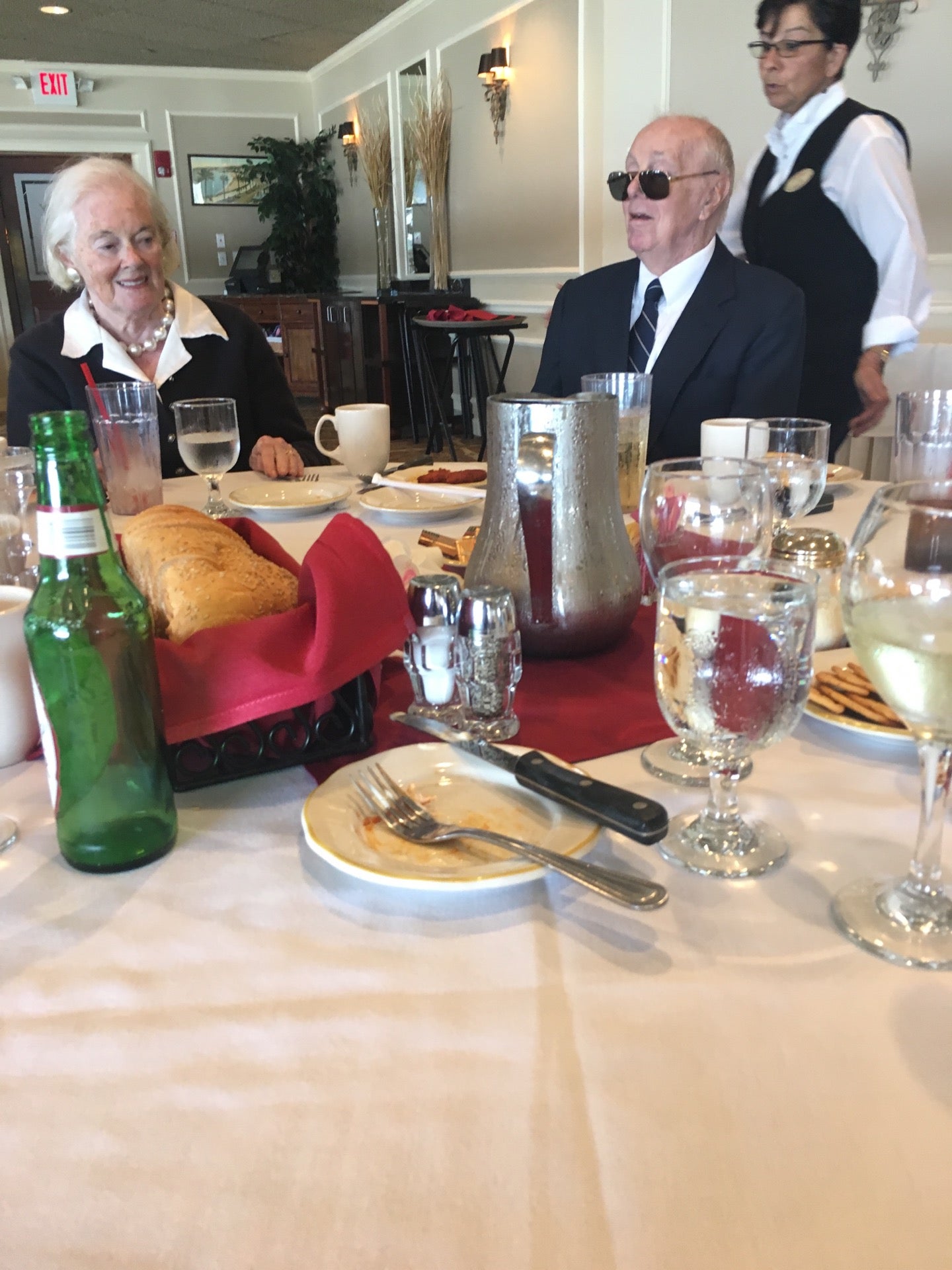 The Chateau Restaurant Norton, 48 Bay Rd, Norton, MA, Italian