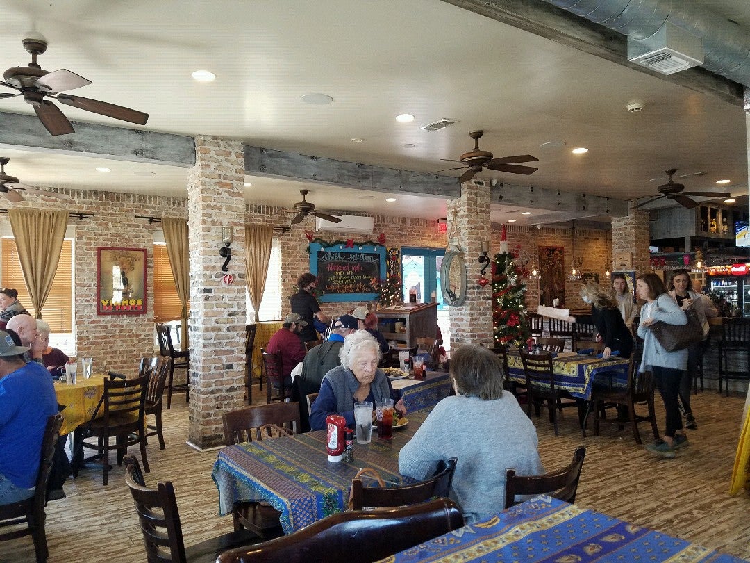 Bacchus On The Beach, 111 W Scenic Dr, Pass Christian, MS, Family ...