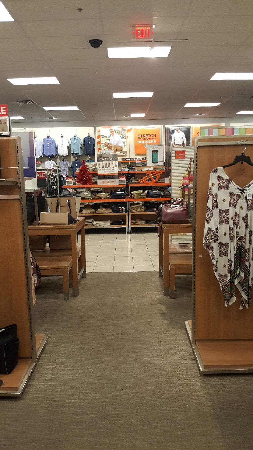 Kohl's, 6135 San Juan Ave, Citrus Heights, CA, Clothing Retail