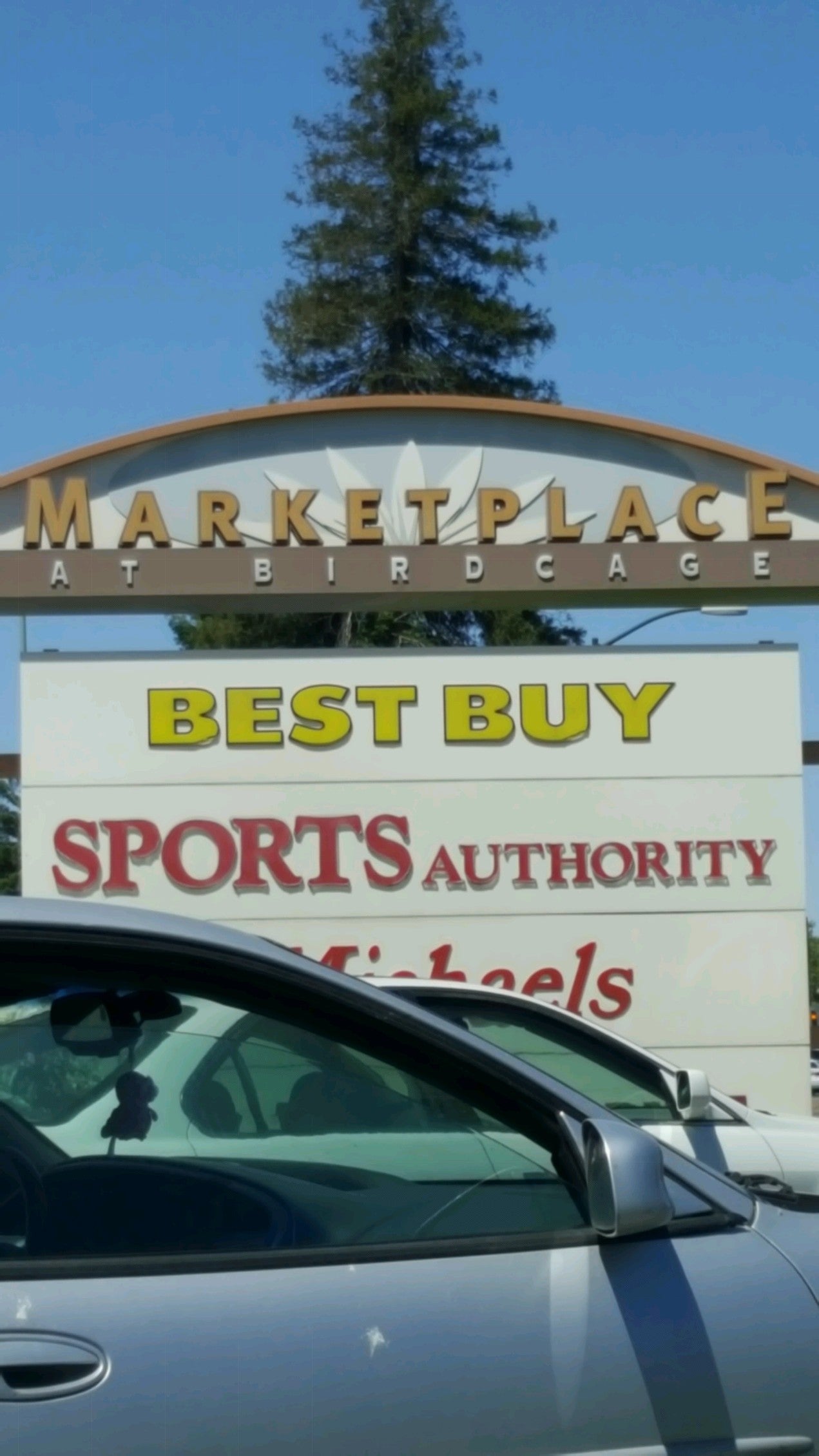 Marketplace At Birdcage, 5975 Birdcage Centre Ln, Citrus Heights, CA
