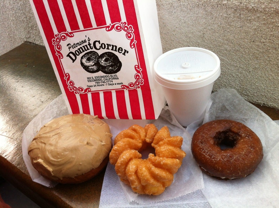 Peterson's Donut Corner, 903 S Escondido Blvd, Escondido, CA, Doughnuts