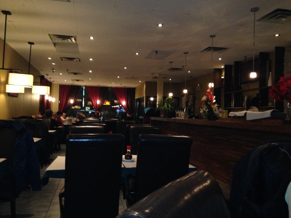 Victoria Szechuan, 1446 Victoria Ave, Greenfield Park, QC J4V 1M1