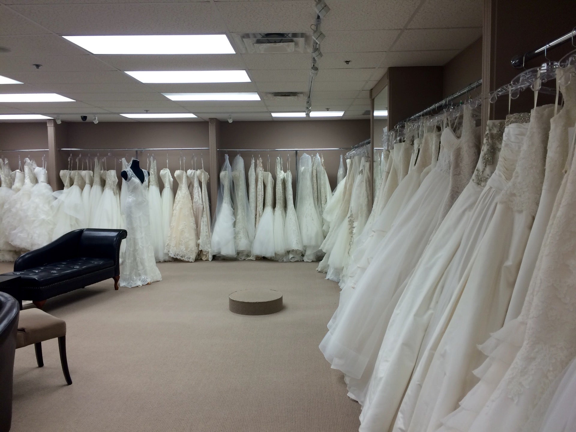 Amandalina sales bridal boutique