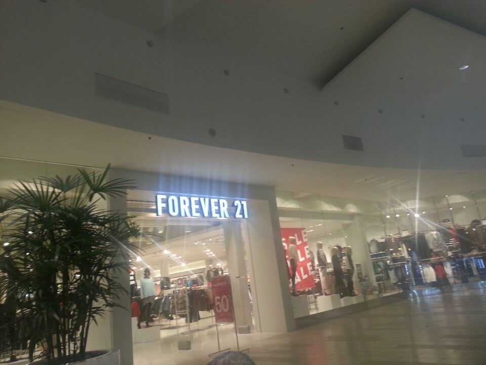 Forever21 Clothing Store, 1701 Sunrise Hwy