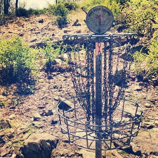 South Mountain Disc Golf Course, South Mountain Road, Bethlehem, PA