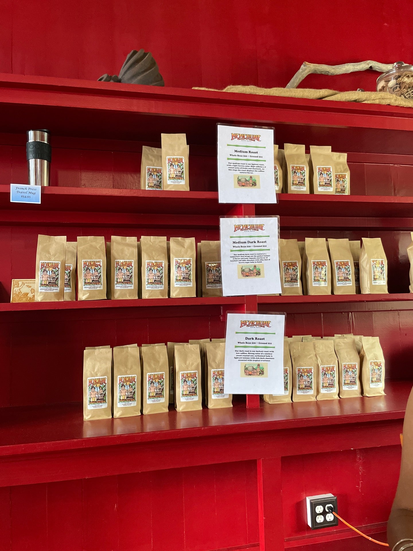 Menehune Coffee Company, 845227 Mamalahoa Hwy, Captain Cook, HI, Cafes