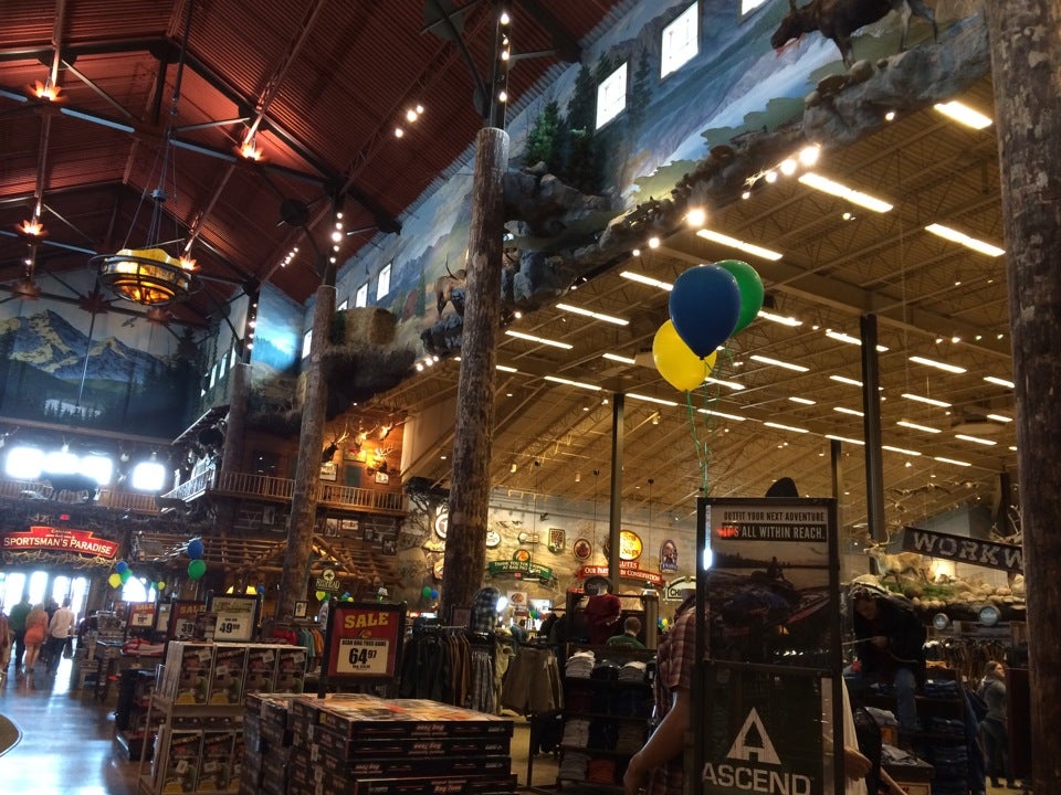 BASS PRO SHOP - Updated April 2024 - 44 Photos & 29 Reviews - 112-261055  Crossiron Boulevard, Rocky View County, Alberta - Hunting & Fishing  Supplies - Phone Number - Yelp