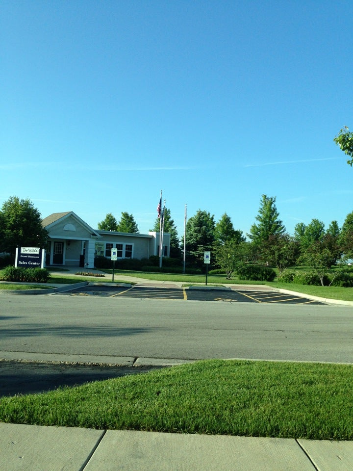 Grand Dominion by Del b, 3555 Grand Dominion Cir, Mundelein, IL