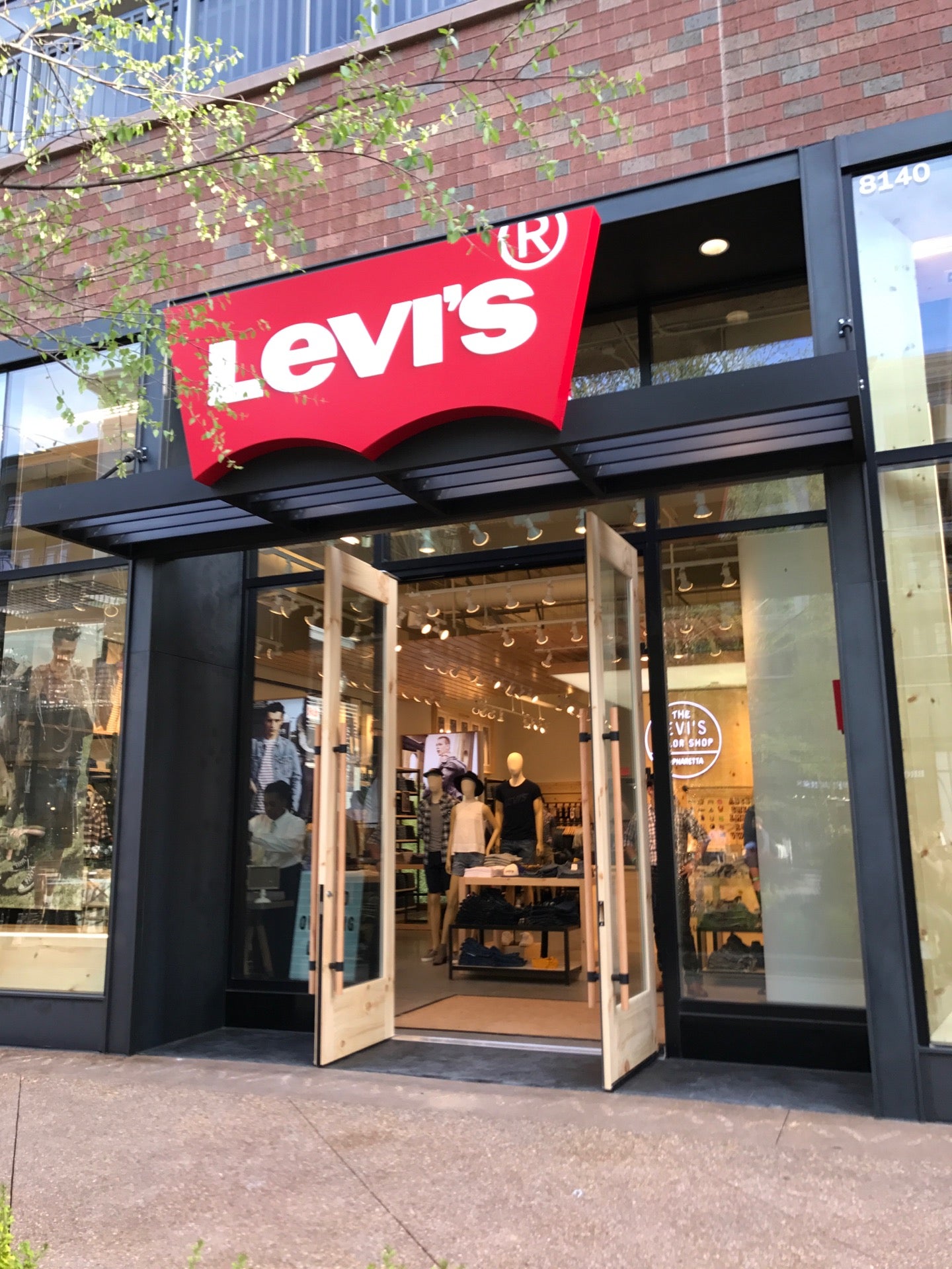 Levi's Jeans at Avalon, 8140 Avalon Blvd, Ste 8110, Alpharetta, GA,  Clothing Retail - MapQuest