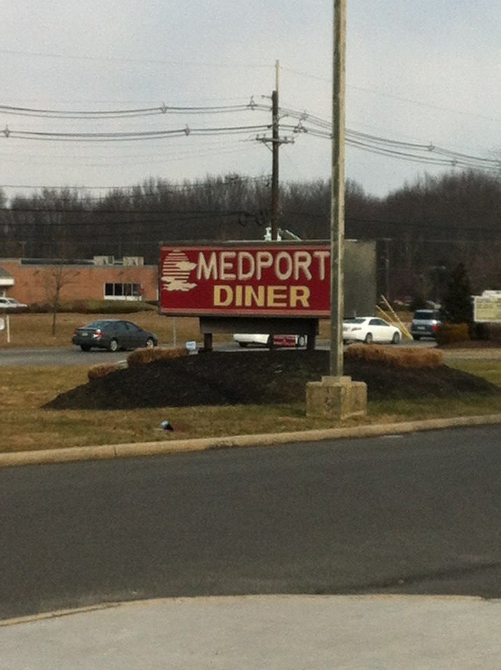 Medport Diner 122 NJ 70 Medford Twp New Jersey Diner MapQuest   6938989 VE6YxHTr2WxGzHxSnn LbiPZAS90KWW26WFVNeTw1g8 